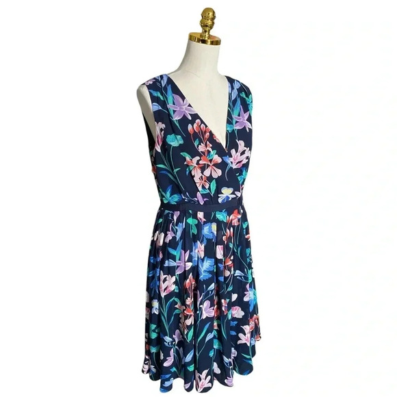 TALBOTS |Navy Floral Pleated Chiffon Surplice Neckline Sleeveless Dress Size 10P - Picture 4 of 10
